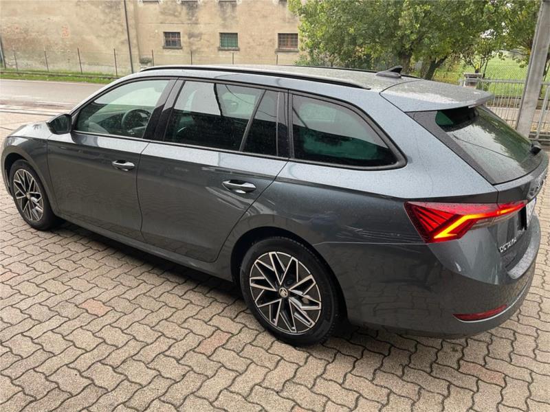 SKODA, OCTAVIA 2.0 TDI EVO SCR Wagon NAVI LED