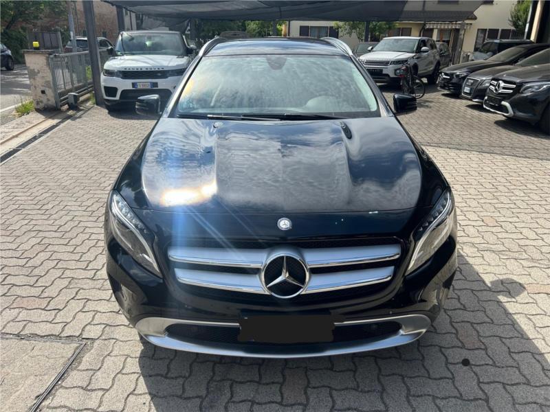 MERCEDES, GLA 200 d Automatic Executive