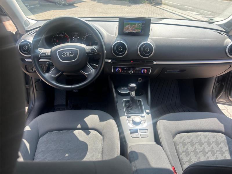 AUDI, A3 SPB 1.6 TDI NAVI PDC