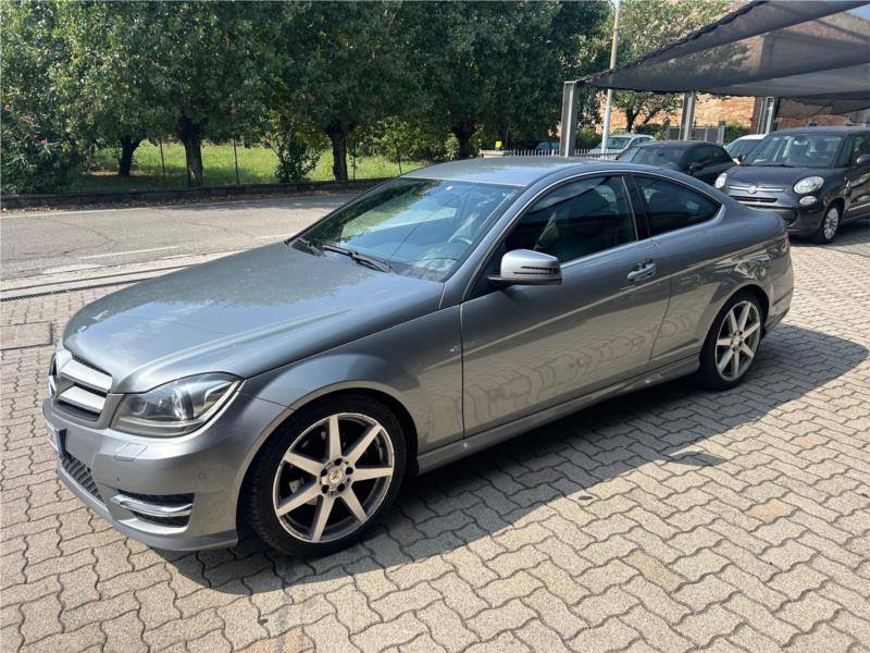 MERCEDES, C 220 CDI Coupé Avantgarde AMG