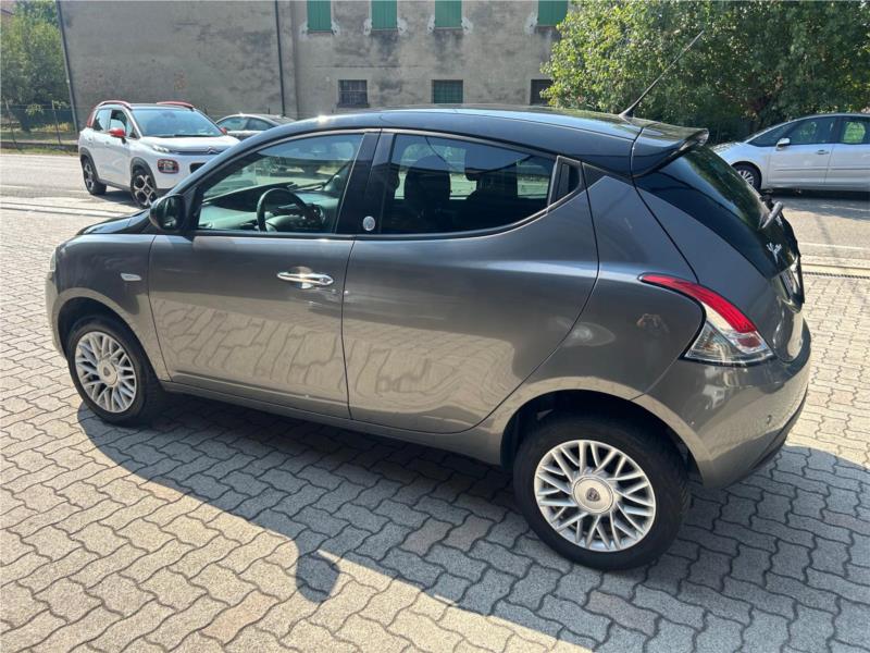 LANCIA, YPSILON 0.9 TwinAir 85 CV 5 porte Metano OK NEOPATENATO