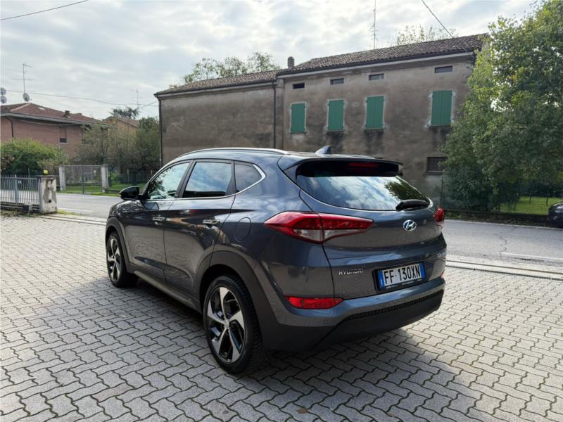 HYUNDAI, TUCSON 1.7 CRDi NAVI CAMERA PDC