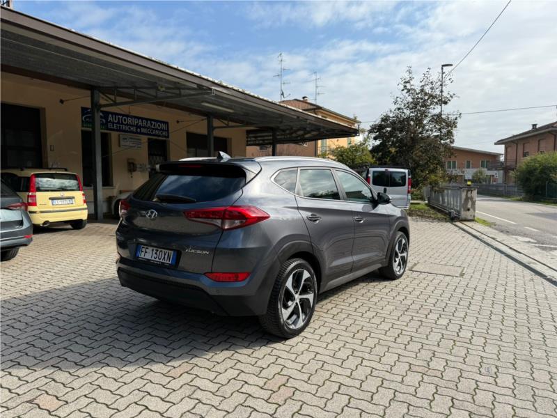 HYUNDAI, TUCSON 1.7 CRDi NAVI CAMERA PDC