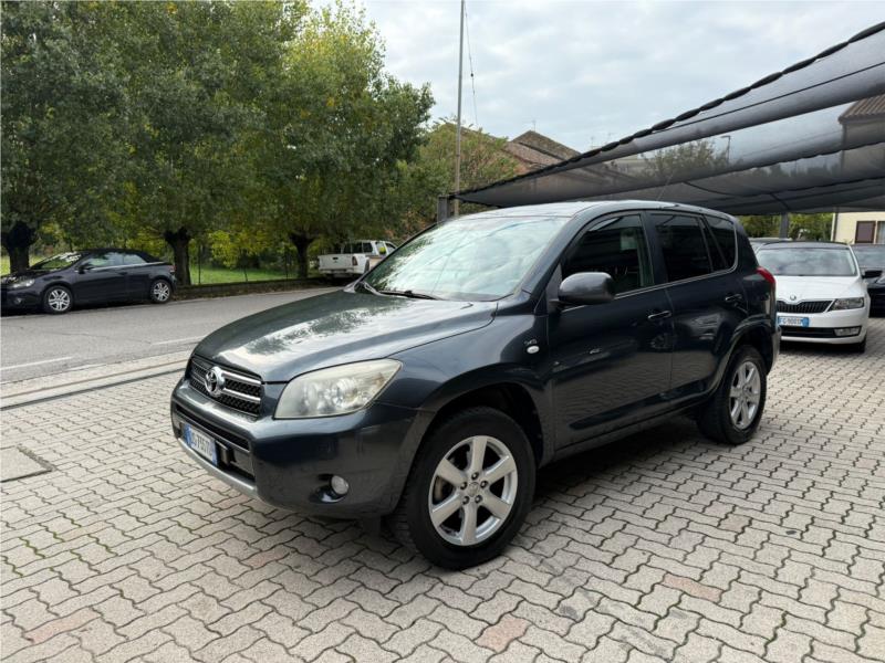 TOYOTA, RAV 4 2.2 D-4D 150 CV DPF PDC 