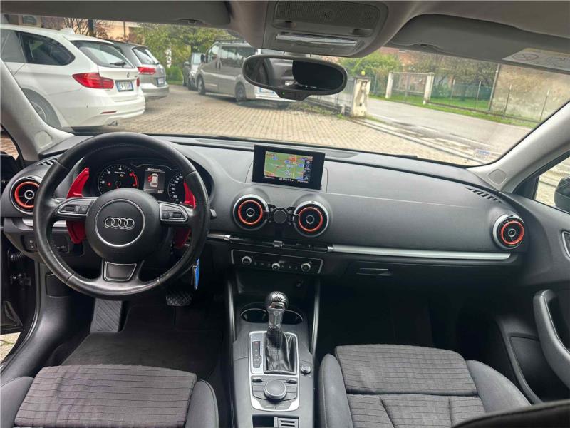 AUDI, A3 2.0 TDI S tronic Ambition NAVI PDC