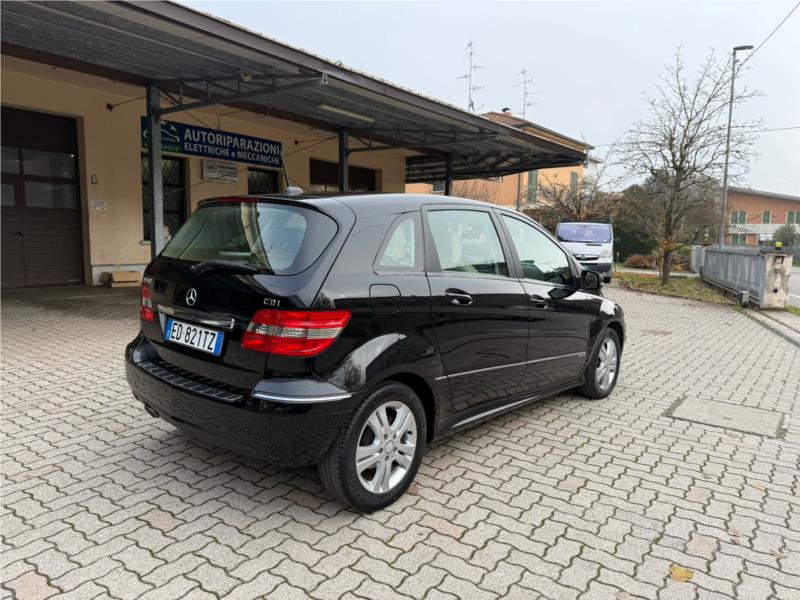 MERCEDES, B 180 CDI PREMIUM