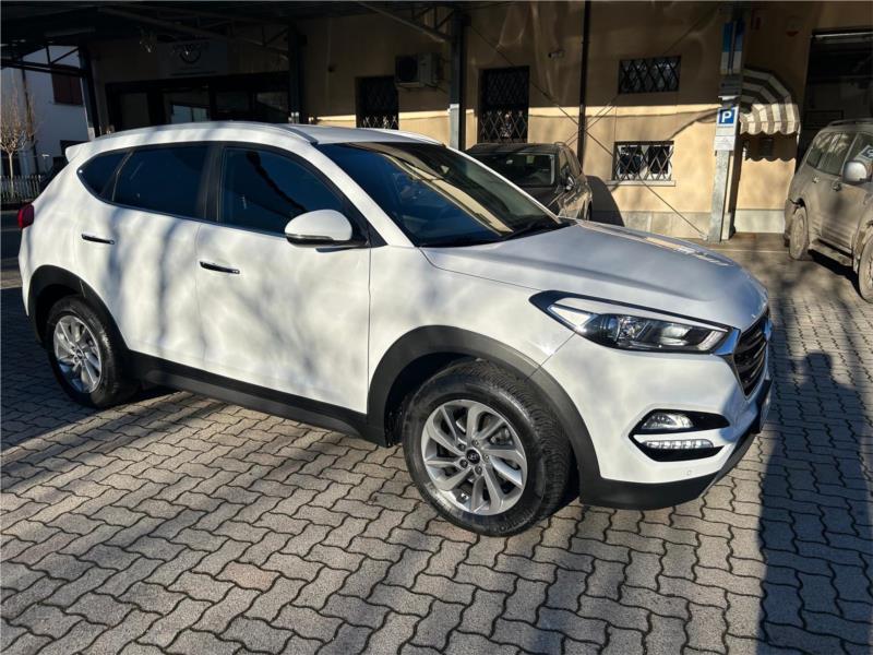 HYUNDAI, TUCSON 1.7 CRDi Sound Edition