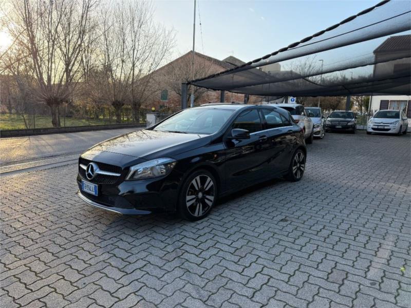 MERCEDES, A 180 d Automatic Premium OK NEOPATENTATI