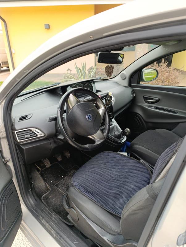 LANCIA, YPSILON 1.2 69 CV 5 porte GPL Ecochic OK NEOPATENTATI