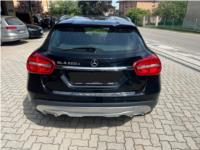 MERCEDES, GLA 200 d Automatic Executive